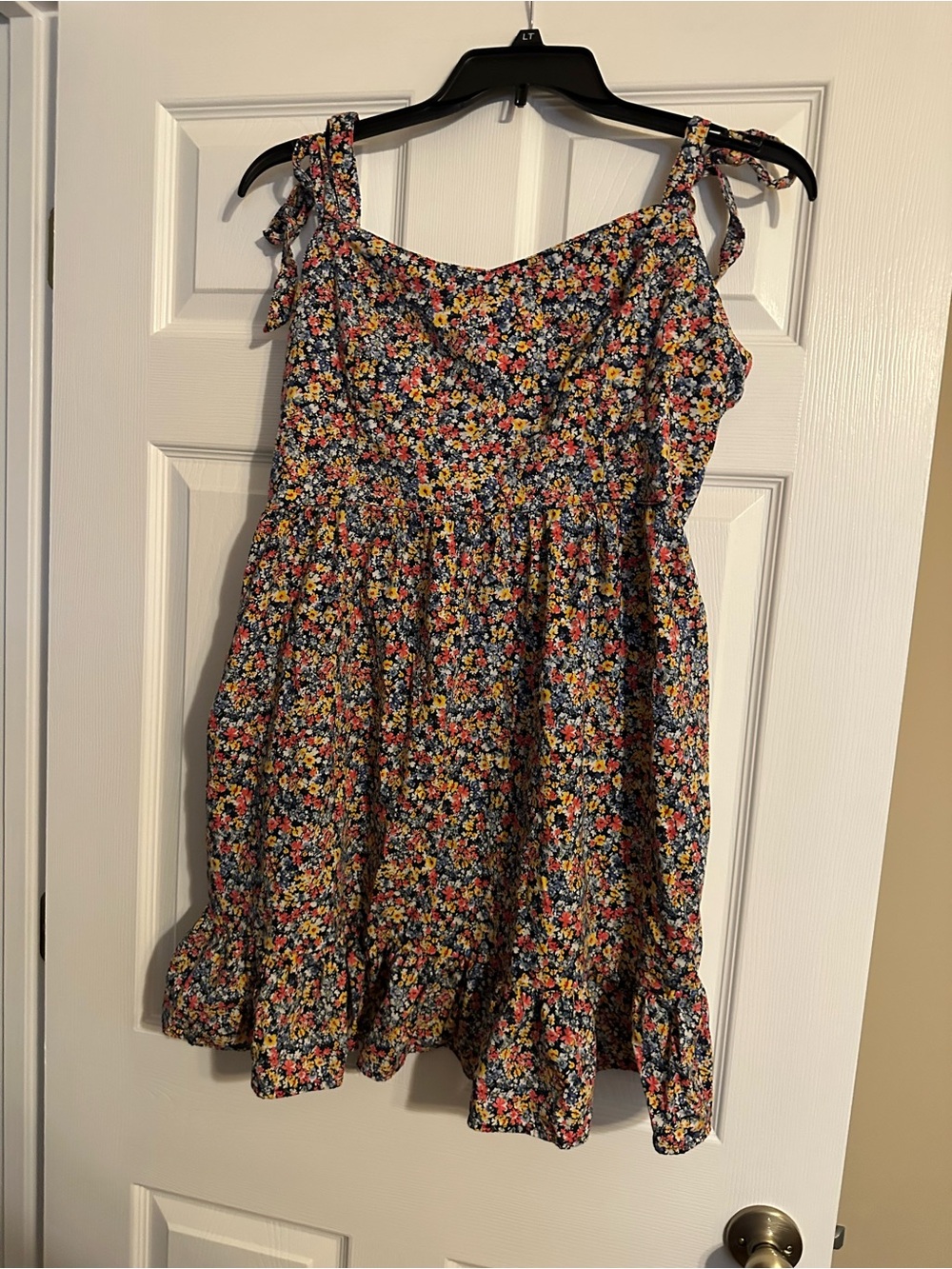 Old Navy Navy Floral Tie-Strap Sundress